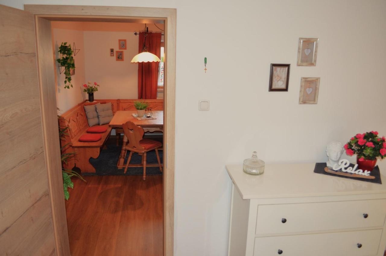 Vier-zimmer-wohnung Mit Garten Zwischen Salzburg Und Koenigssee Apartment Ainring
