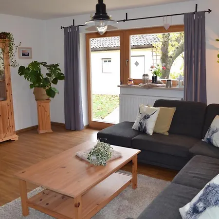 Vier-Zimmer-Wohnung Mit Garten Zwischen Salzburg Und Koenigssee Айнринг Экстерьер фото