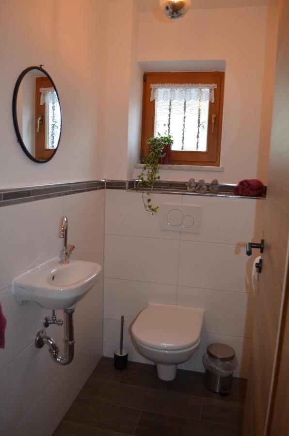 Apartment Vier-zimmer-wohnung Mit Garten Zwischen Salzburg Und Koenigssee Ainring